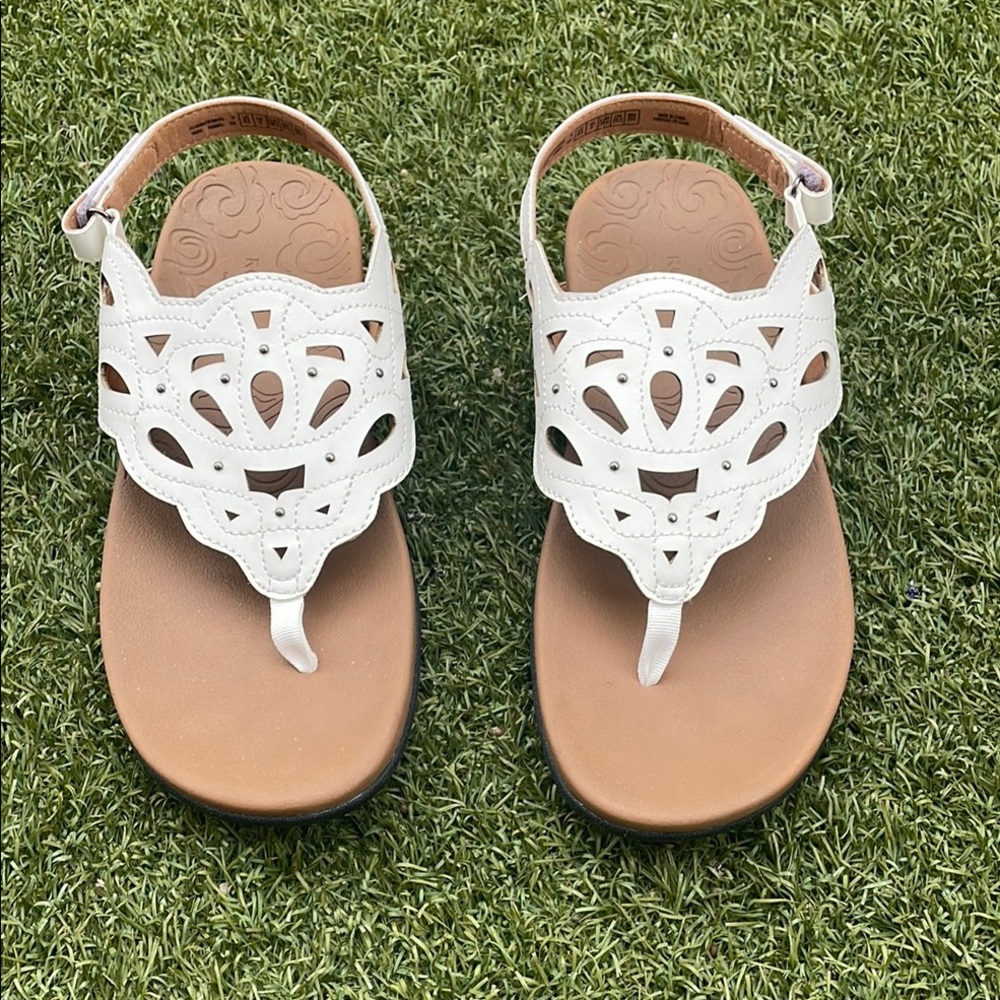 Rockport  Ridge Slingback White Wide Cutout Sandals
